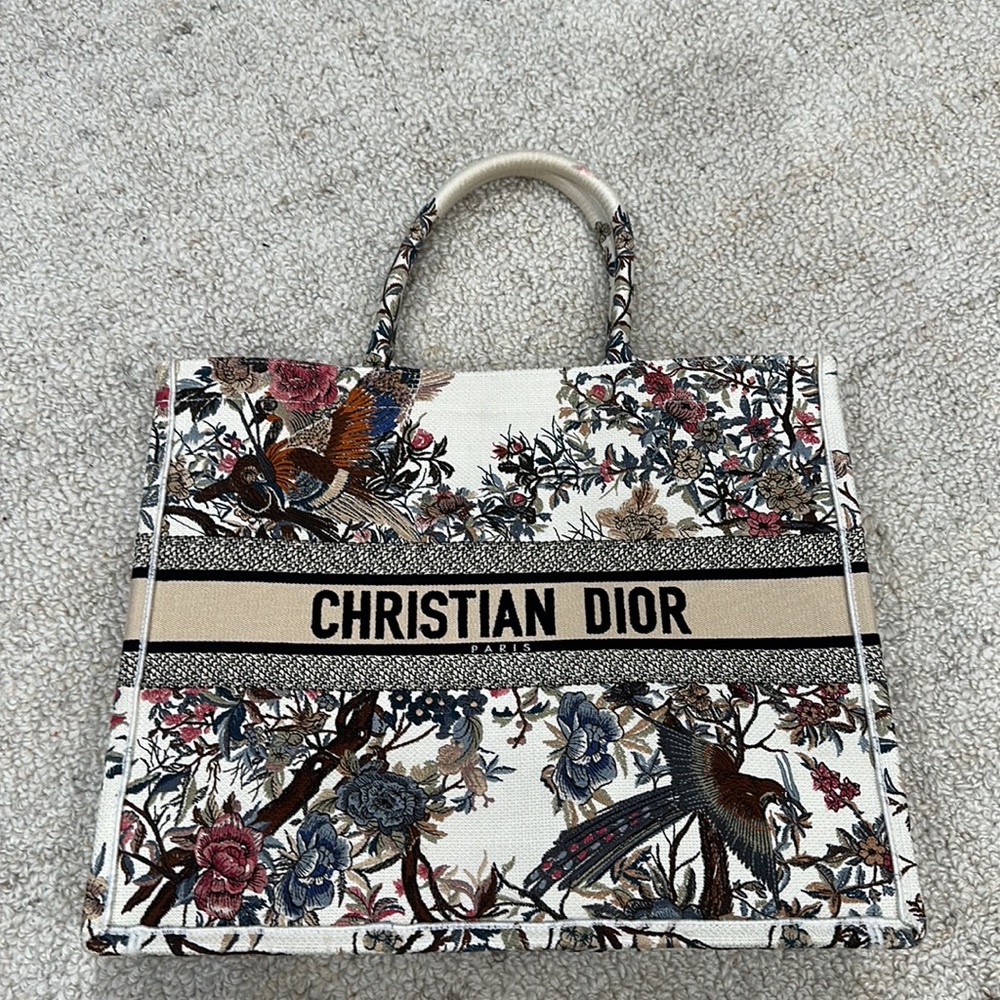 Christian Dior large Jardín d’Hive book tote